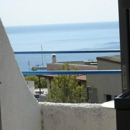 Efrosyni Apartments Agia Marina  Exterior foto