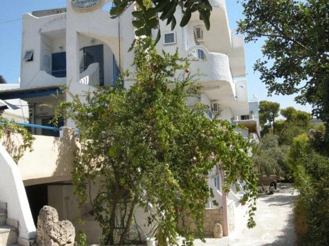 Efrosyni Apartments Agia Marina  Exterior foto